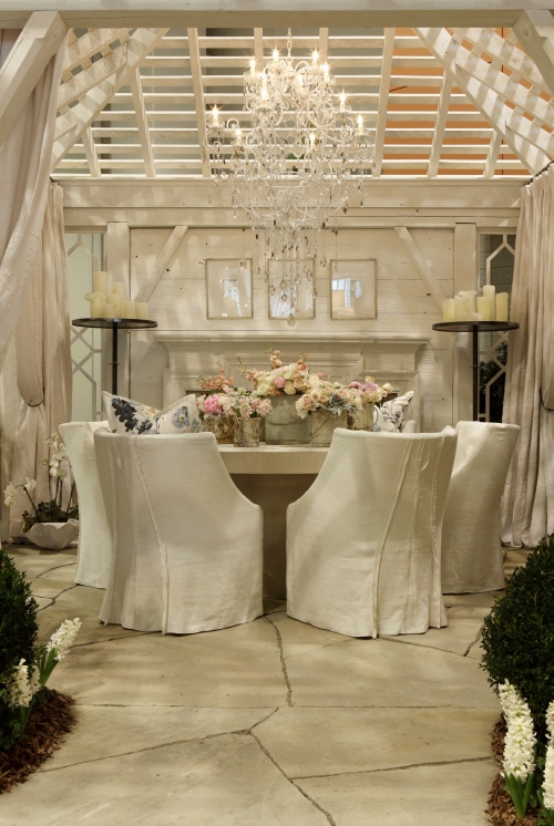 Antiques & Garden 1